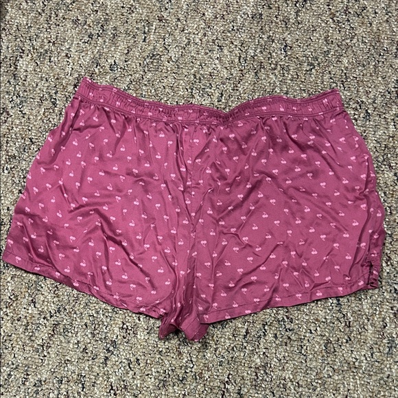 Victoria's Secret Pink Patterned Pajama Shorts - Picture 2 of 4